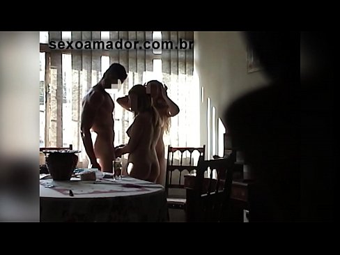 ❤️ Rakan seks menjemput seorang lelaki gergasi dan bertiga bersamanya ❤  Seks pada kami ❌❤